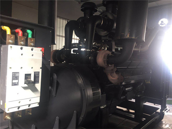 上柴600kw發電機組